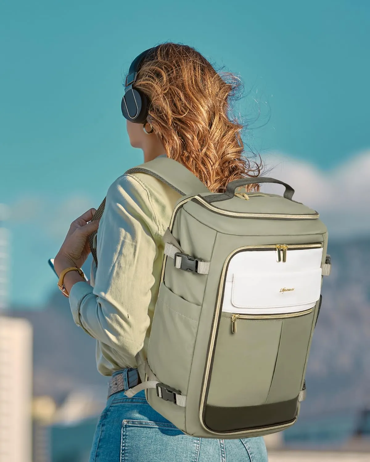 Travel Backpack for Women, 40L Carry On Backpacks Flight Approved, 18x14x8 Inches Personal Item Travel Bag, Large Backpack for Travel fits 17.3 Laptop, Waterproof Weekender Bag
